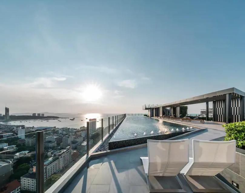 The Base Central Pattaya Quiet King-Bed With Infinity Pool & Free Netflix! Ngoại thất bức ảnh