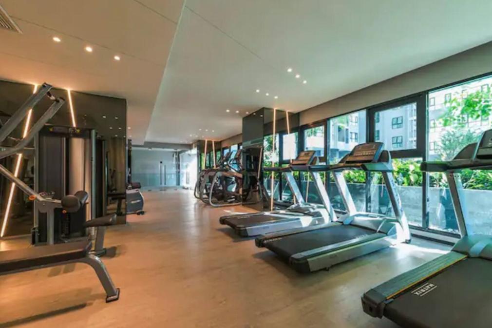 The Base Central Pattaya Quiet King-Bed With Infinity Pool & Free Netflix! Ngoại thất bức ảnh